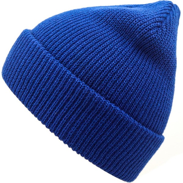 Вязаные шапки синего цвета - 92 фото