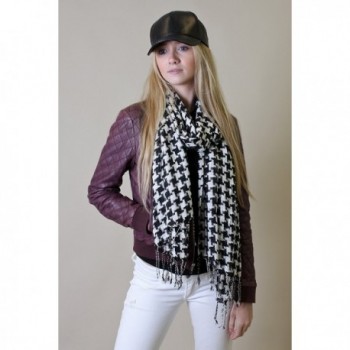 Anika Dali Classic Houndstooth Pattern